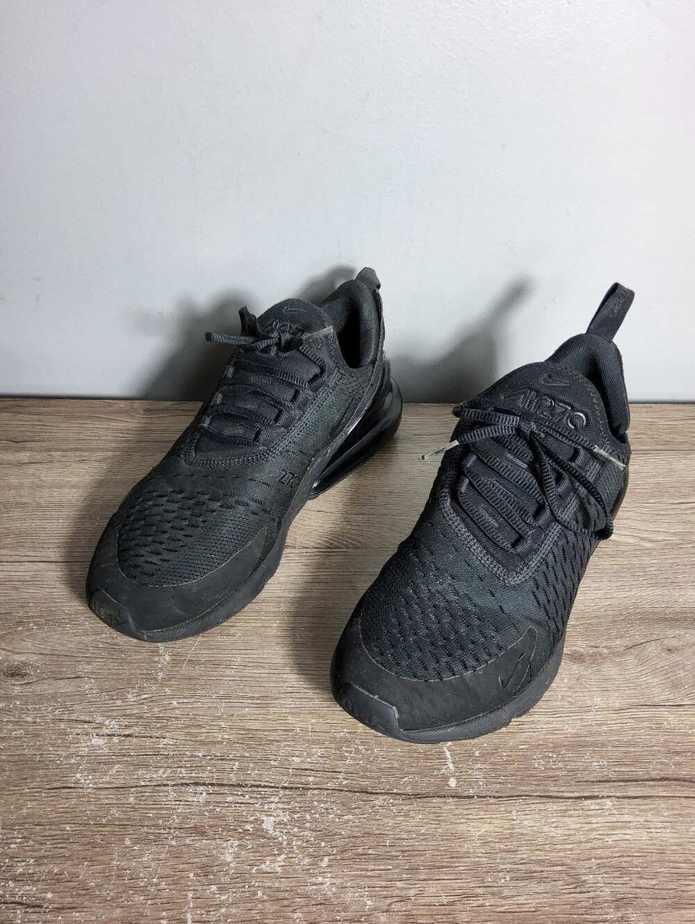 Nike Air Max 270 Triple Black Sneakers Shoes AH6789-006 Women's 9.5